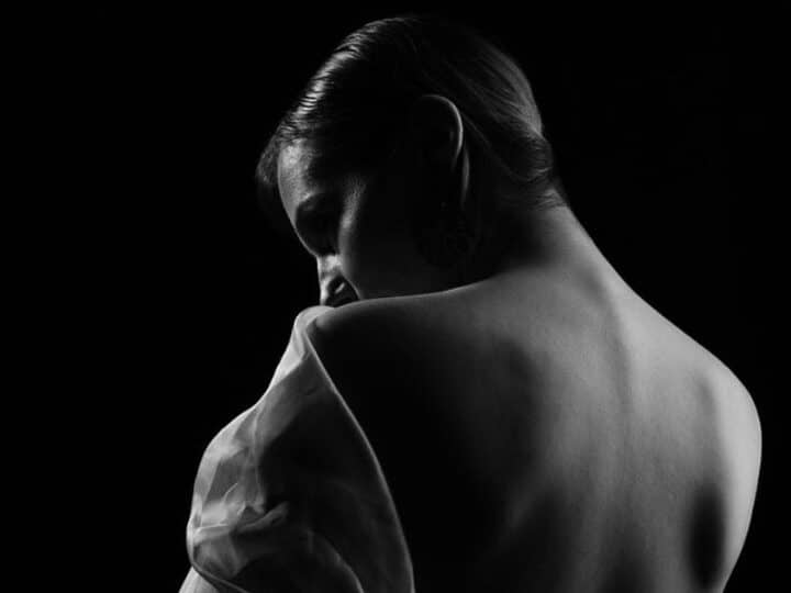 Jak poprawić postawę ciała w pracy siedzącej?